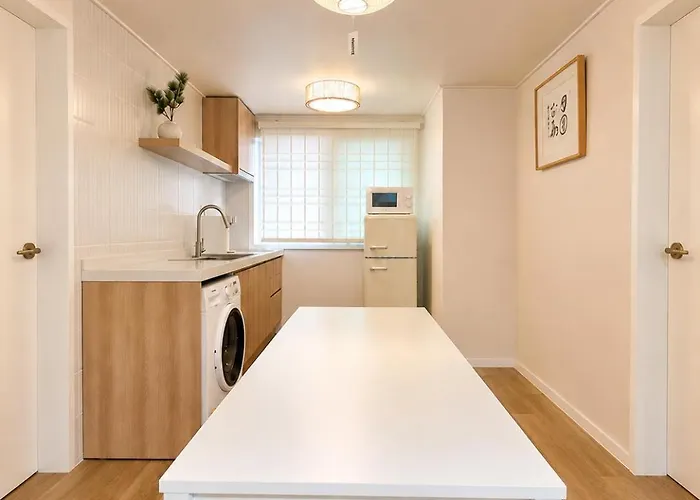 Appartement 홍세븐 플러스 *